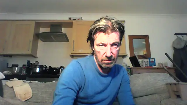 Snapshot of Grower_and_shower chatting on 10/18/25, 09:39 Grower and shower online show from 10/18/25, 09:39