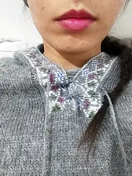 saraaxx1 online show from 03/12/26, 02:43