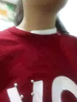 Snapshot of saraaxx1 chatting on 03/11/25, 08:09 saraaxx1 online show from 03/11/25, 08:09