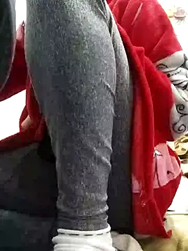 saraaxx1 online show from 11/27/25, 09:10