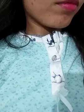 saraaxx1 online show from 02/22/26, 07:48