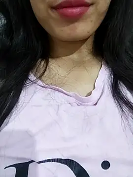 saraaxx1 online show from 12/05/25, 04:16