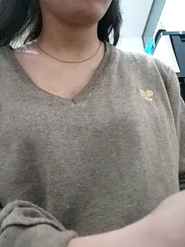 saraaxx1 online show from 03/21/26, 08:13