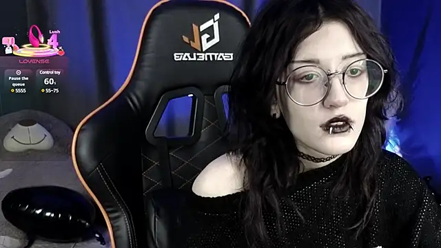 Setsunai  online show from 03/18/25, 08:26