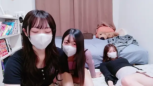 Rodrigues Lucas online show from 11/26/25, 04:07