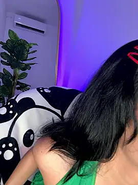  Emily Thompson  online show from 01/08/26, 03:23