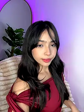  Emily Thompson  online show from 11/20/25, 03:18