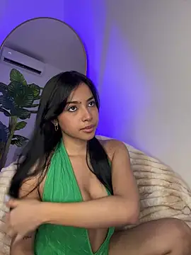  Emily Thompson  online show from 12/14/25, 02:07