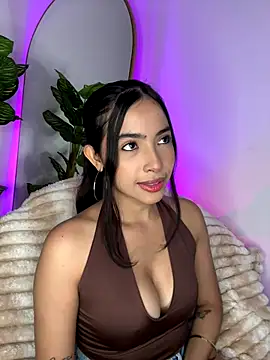  Emily Thompson  online show from 11/16/25, 03:00