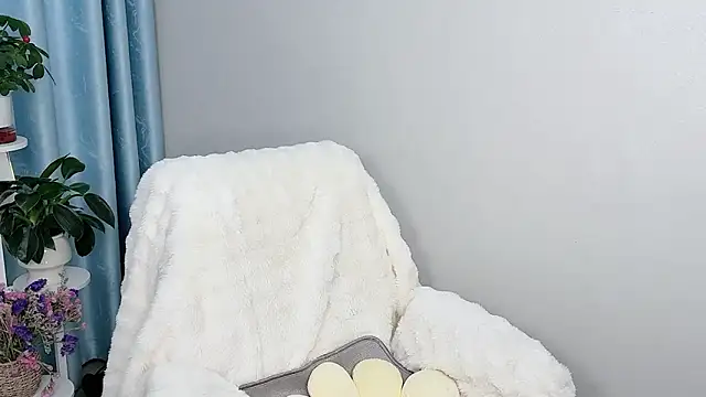 Dewluna online show from 04/14/26, 10:59