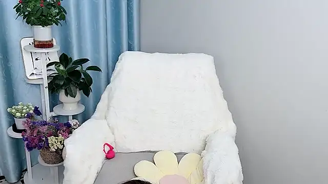 Dewluna online show from 04/03/26, 02:23