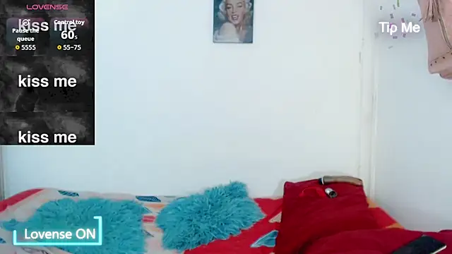Snapshot of ana_tsxxx chatting on 05/10/26, 05:15 ana tsxxx online show from 05/10/26, 05:15