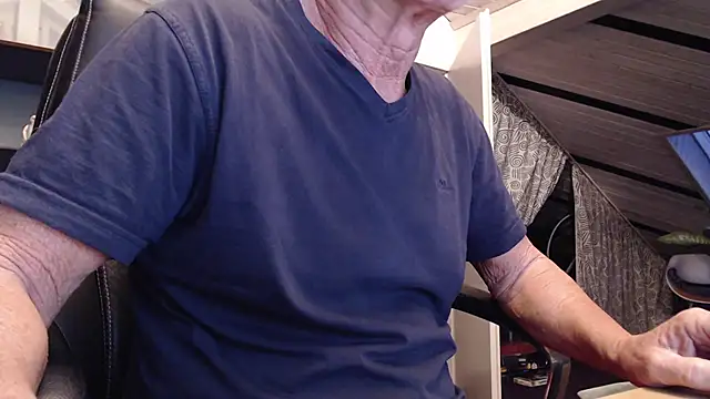 munichrubber online show from 11/05/25, 05:43