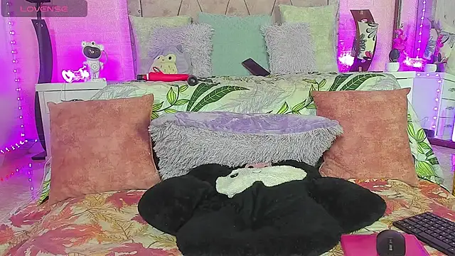 verodaza online show from 11/21/25, 06:56