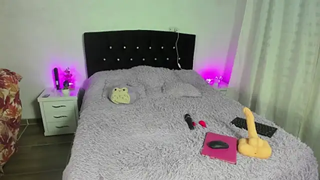 verodaza online show from 03/04/26, 02:41