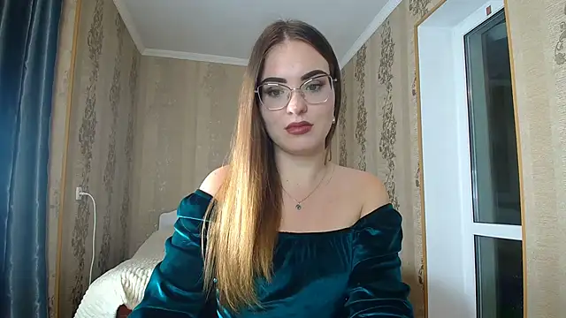Snapshot of Leila_Kissyu chatting on 10/12/25, 05:25 Leila Kissyu online show from 10/12/25, 05:25