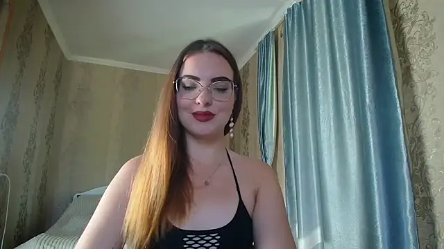 Snapshot of Leila_Kissyu chatting on 09/22/25, 09:37 Leila Kissyu online show from 09/22/25, 09:37