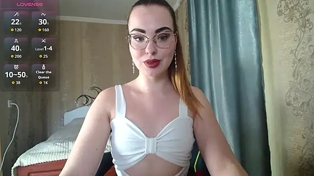 Leila Kissyu online show from 04/15/26, 11:16