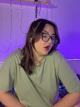 MiraLuccian online show from 02/12/26, 03:45