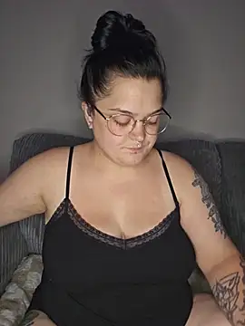 Snapshot of Saucy-Serenity chatting on 07/12/26, 10:32 Saucy-Serenity online show from 07/12/26, 10:32