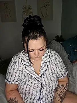 Saucy-Serenity online show from 05/06/26, 10:36