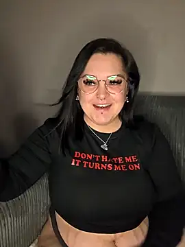 Snapshot of Saucy-Serenity chatting on 11/08/25, 08:45 Saucy-Serenity online show from 11/08/25, 08:45