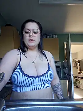 Saucy-Serenity online show from 04/25/26, 04:59