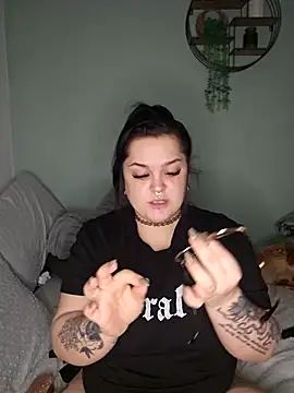 Saucy-Serenity online show from 02/24/26, 08:21