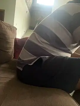 dam-her-boy online show from 12/18/25, 04:17