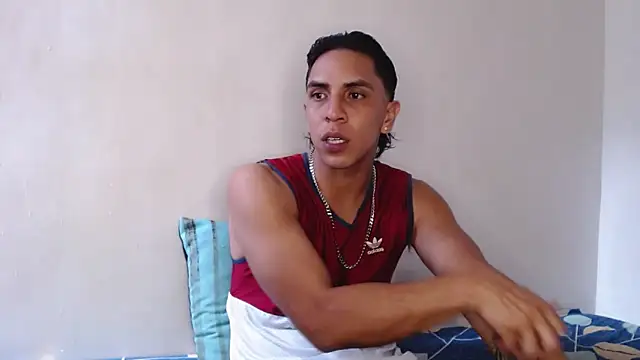 Monkey uchiha777 online show from 03/28/26, 05:25