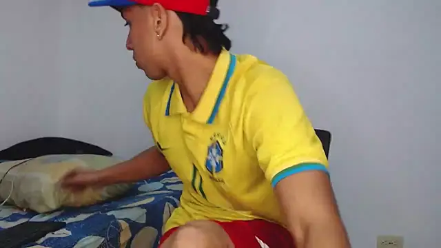 Monkey uchiha777 online show from 12/01/25, 10:43