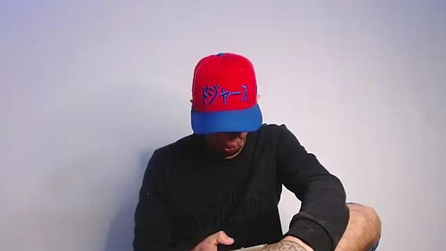 Monkey uchiha777 online show from 01/15/26, 09:23