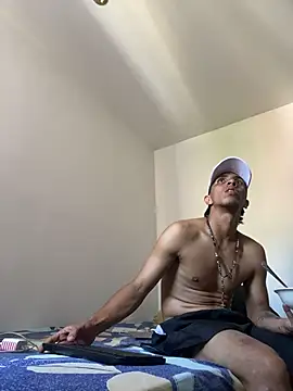 Monkey uchiha777 online show from 11/10/25, 08:14