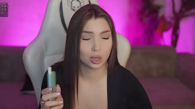 Billie054 online show from 12/22/25, 07:52