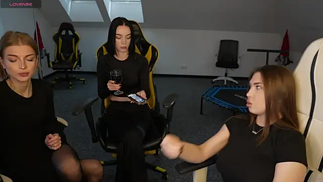 Billie054 online show from 11/04/25, 11:47