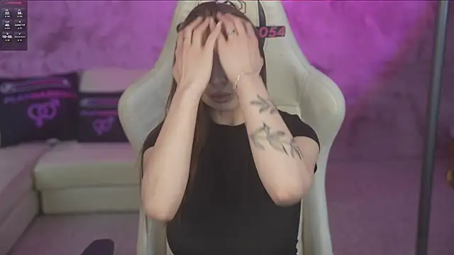 Billie054 online show from 02/28/26, 07:41