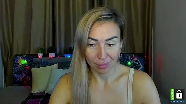 Kiss julli88I online show from 12/05/25, 07:34