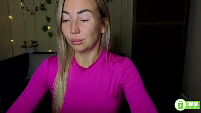 Kiss julli88I online show from 09/26/25, 05:42