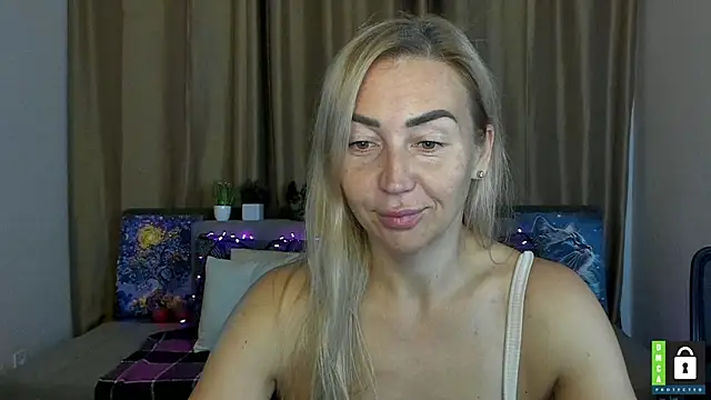 Kiss julli88I online show from 10/08/25, 05:24