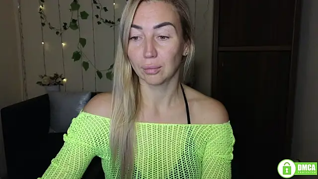 Kiss julli88I online show from 10/14/25, 05:24