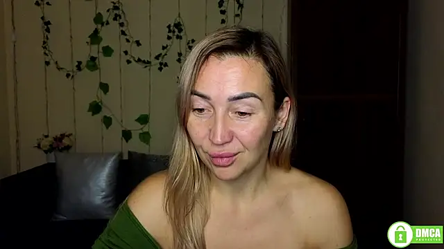 Kiss julli88I online show from 12/02/25, 06:31