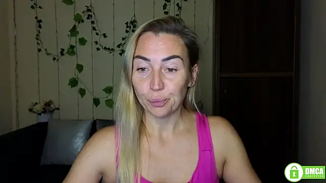 Kiss julli88I online show from 11/02/25, 06:24