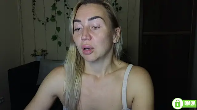 Kiss julli88I online show from 10/12/25, 05:25