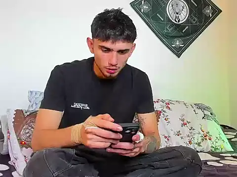 samevansx  online show from 02/04/26, 04:46