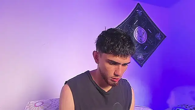 Snapshot of samevansx_ chatting on 06/26/26, 03:07 samevansx online show from 06/26/26, 03:07