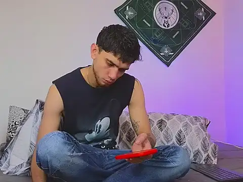 samevansx  online show from 09/25/25, 02:01