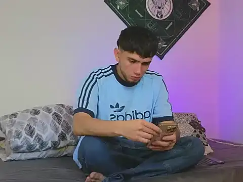 samevansx  online show from 10/09/25, 01:33