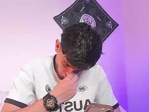 samevansx  online show from 04/02/26, 05:41