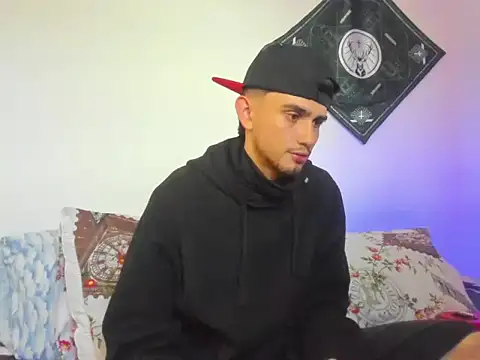 samevansx  online show from 01/31/26, 07:12