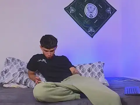 samevansx  online show from 09/22/25, 02:23